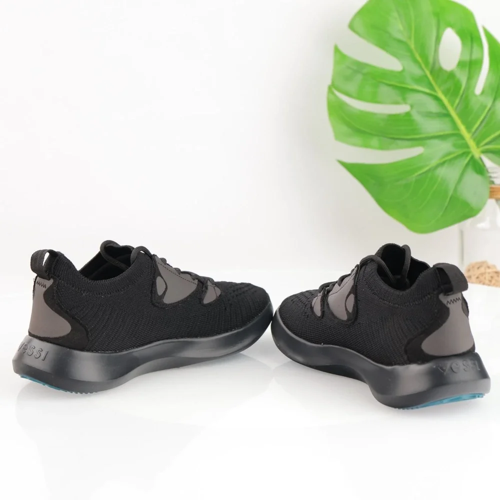 Vessi Womens Everyday Move Sneaker Size 5 Waterproof Black Lace Up Comfort Shoes